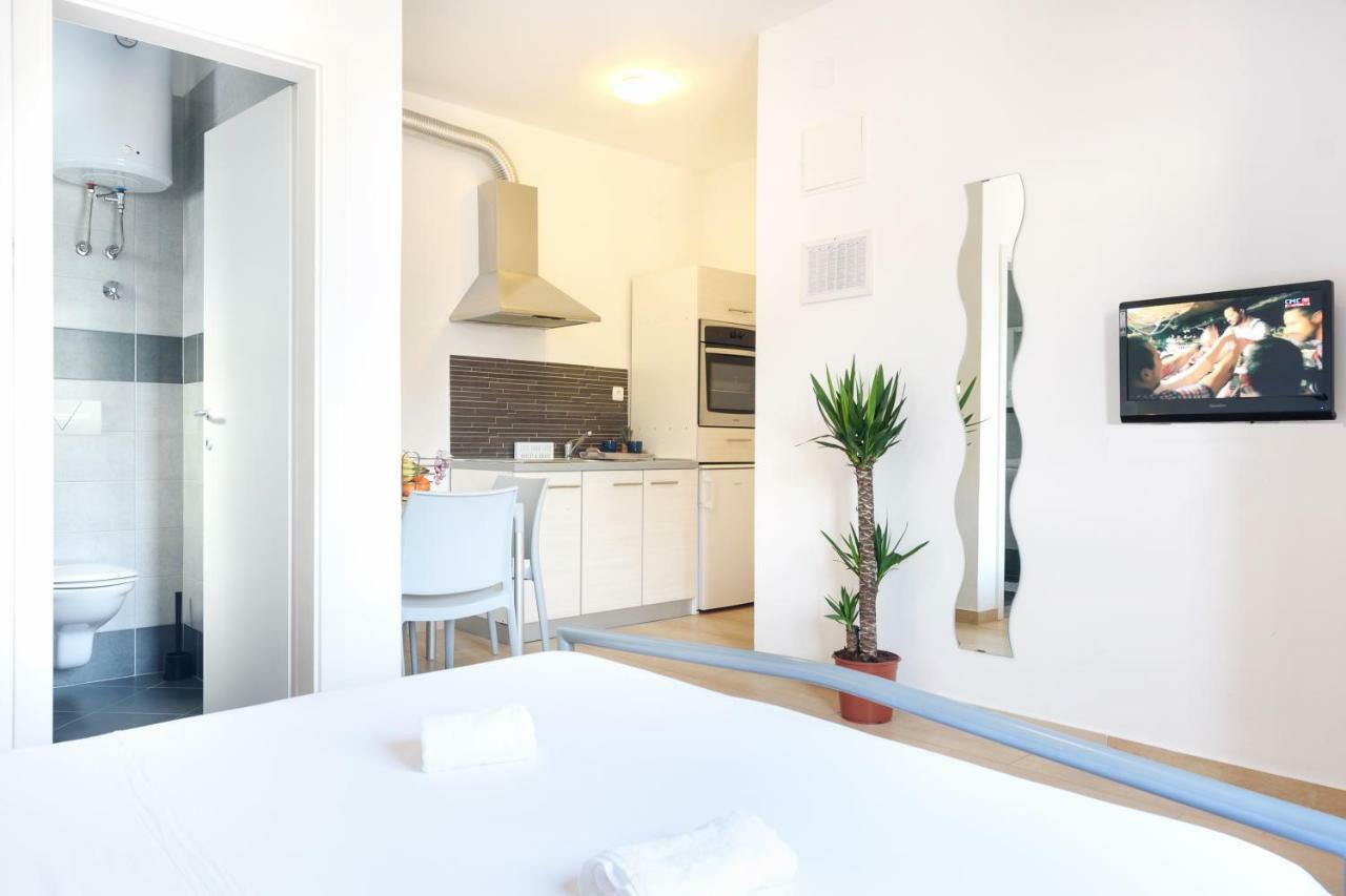 Very Special Apartments Pakostane Exterior photo